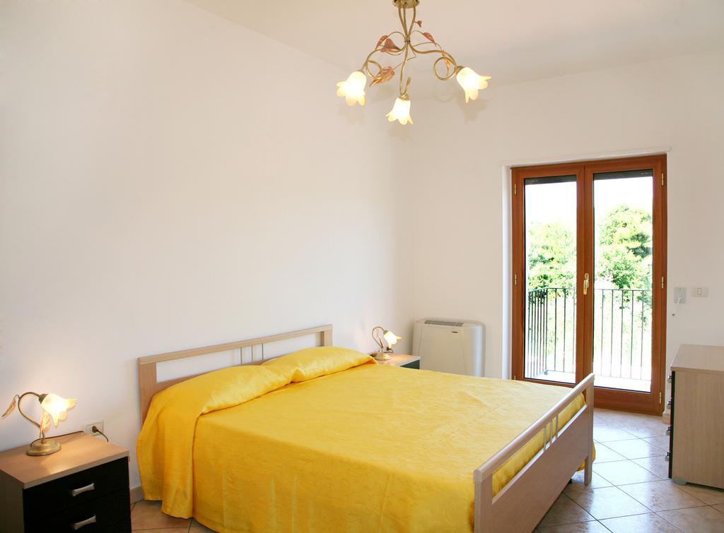 Valle D'Umbra Villa Vieste Habitación foto